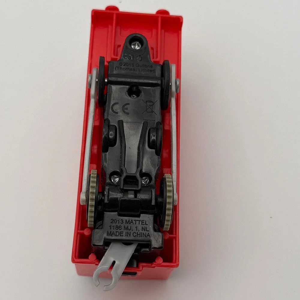 Thomas & Friends James Motorized Train‎ Engine Red TrackMaster Mattel